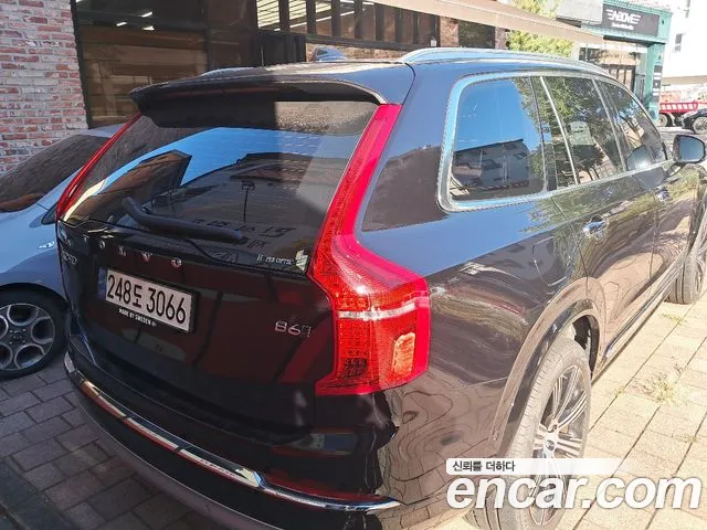 Volvo XC90 — Фото автомобиля 4