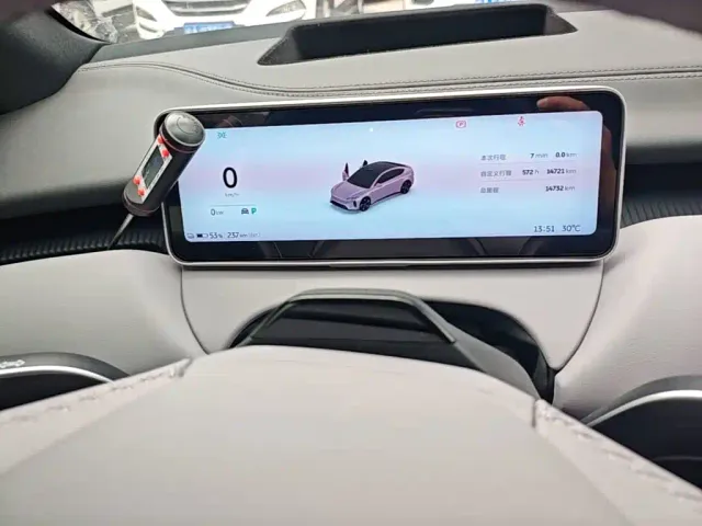 Nio ET5 — Фото автомобиля 11