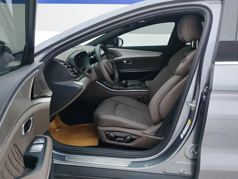 BYD Han 2023 DM-i Champion Edition 121KM Honor — Фото автомобиля 9