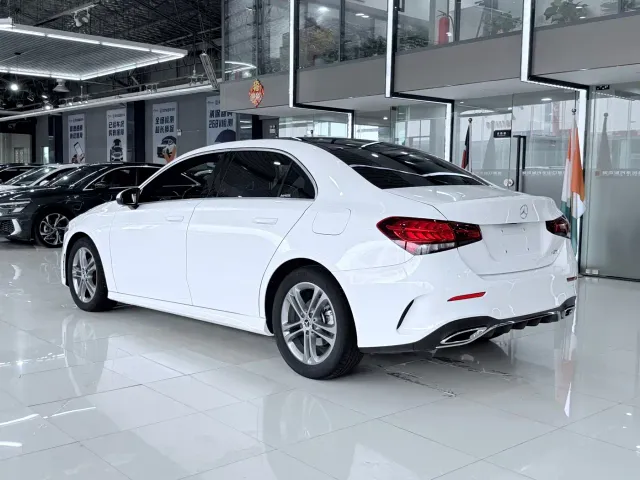 Mercedes-Benz A-Class — Фото автомобиля 13