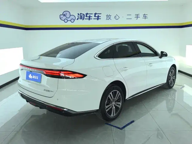 Geely Galaxy Stellar 6 — Фото автомобиля 3