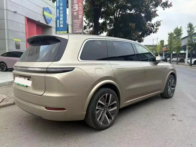 Li Auto L9 — Фото автомобиля 7