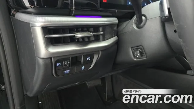 Hyundai Grandeur Grandeur (GN7) 2.5 Бензин 2WD — Фото автомобиля 14