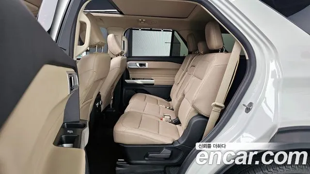 Ford Explorer Explorer 6 поколение — Фото автомобиля 12