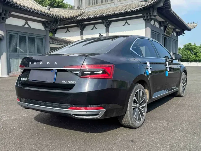 Skoda Superb — Фото автомобиля 6