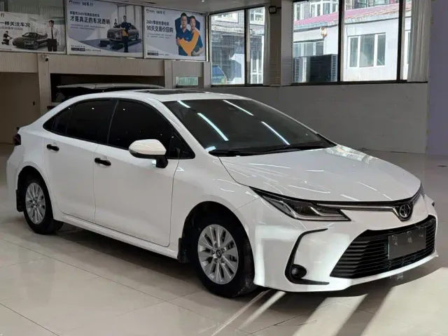 Toyota Corolla — Фото автомобиля 3