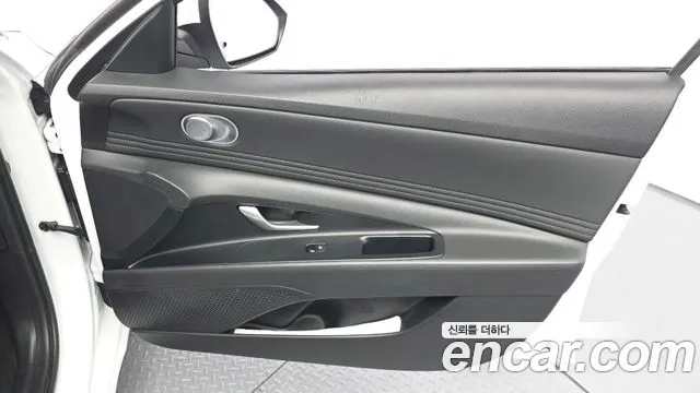 Hyundai Avante CN7 — Фото автомобиля 13