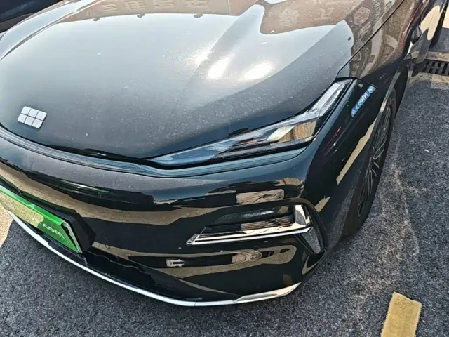 Geely Galaxy Xingyao 8 — Фото автомобиля 23