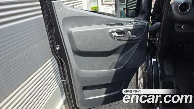 Mercedes-Benz Sprinter Sprinter 3.0 Дизель — Фото автомобиля 24