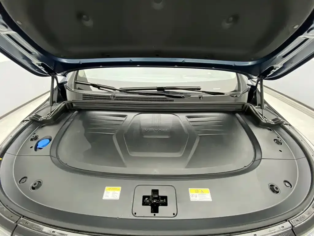 Voyah Auto Voyah Dreamer 2025 Model PHEV Basic Version — Фото автомобиля 12