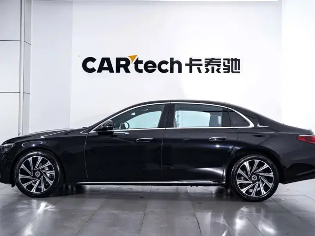 Mercedes-Benz E-Class — Фото автомобиля 8