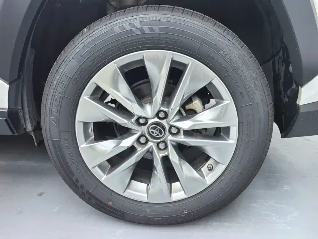 Toyota Wildlander — Фото автомобиля 10