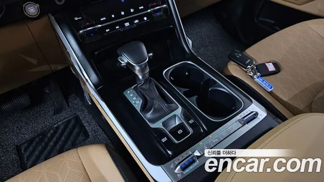 Kia Canival Carnival 4 поколение Дизель 9 мест Prestige — Фото автомобиля 9