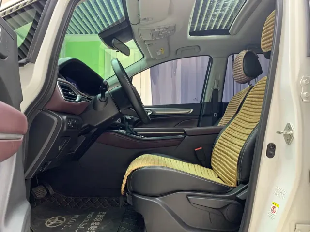 GAC Trumpchi M6 — Фото автомобиля 7
