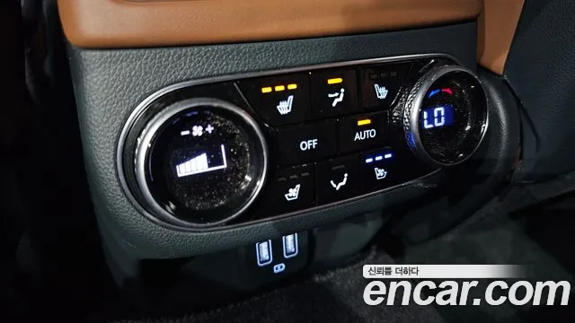 Genesis GV70 2.5T Бензин AWD — Фото автомобиля 19