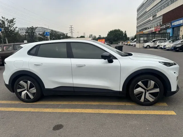 Deepal S05 — Фото автомобиля 22