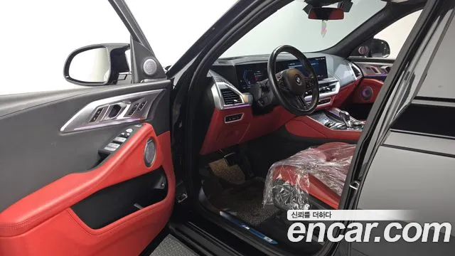 BMW XM — Фото автомобиля 10
