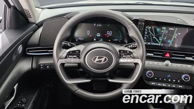 Hyundai Avante CN7 — Фото автомобиля 13