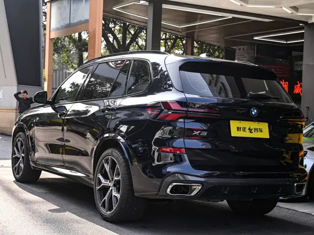 BMW X5 — Фото автомобиля 5