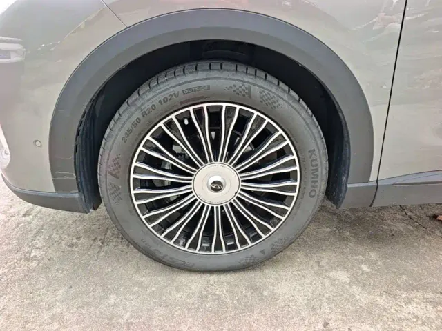 Chery Tiggo 9 2026 9X 2.0T FWD Pilot — Фото автомобиля 22