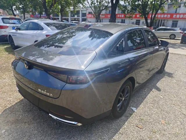 Changan Lamore — Фото автомобиля 14