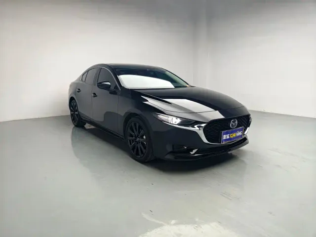 Mazda Axela — Фото автомобиля 2