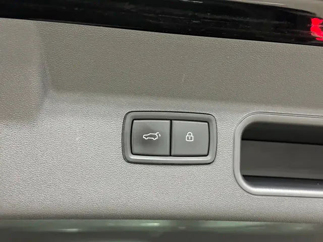 Li Auto ONE — Фото автомобиля 13