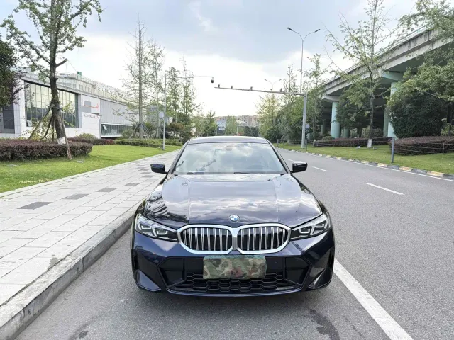 BMW 3 Series — Фото автомобиля 2