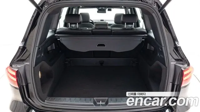 Mercedes-Benz GLB-Class — Фото автомобиля 11