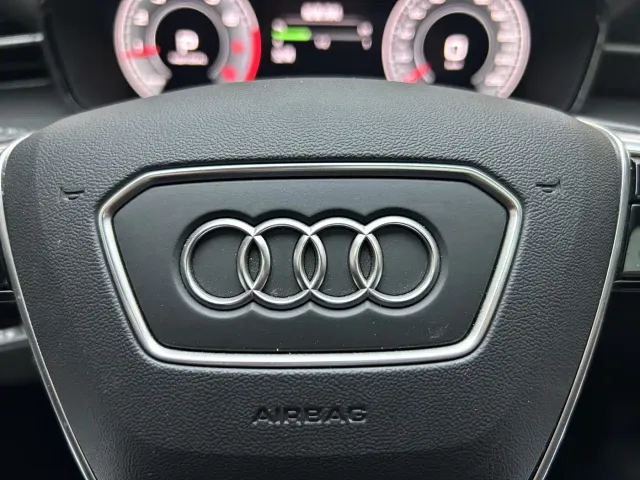 Audi Audi Q6 2023 40 TFSI quattro Cloud View Light Yulin Package — Фото автомобиля 27