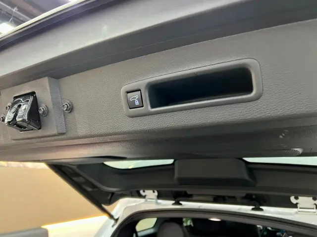 Toyota Sienna — Фото автомобиля 16