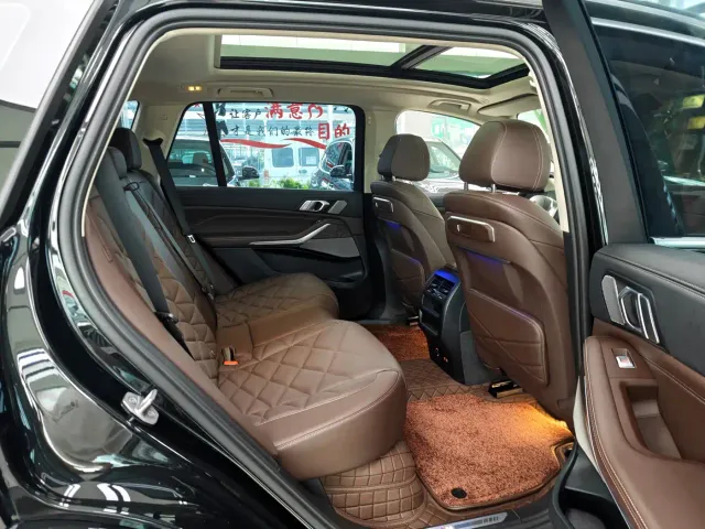 BMW X5 — Фото автомобиля 15