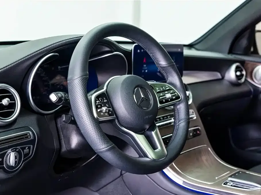 Mercedes-Benz Mercedes-Benz GLC 2022 GLC 300 L 4MATIC Dynamic Collector's Edition — Фото автомобиля 18