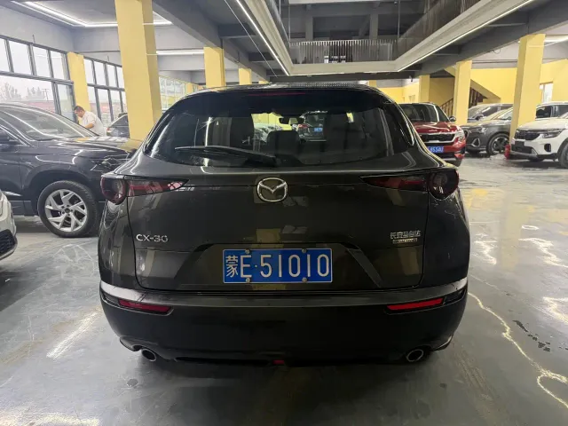 Mazda CX-30 — Фото автомобиля 4