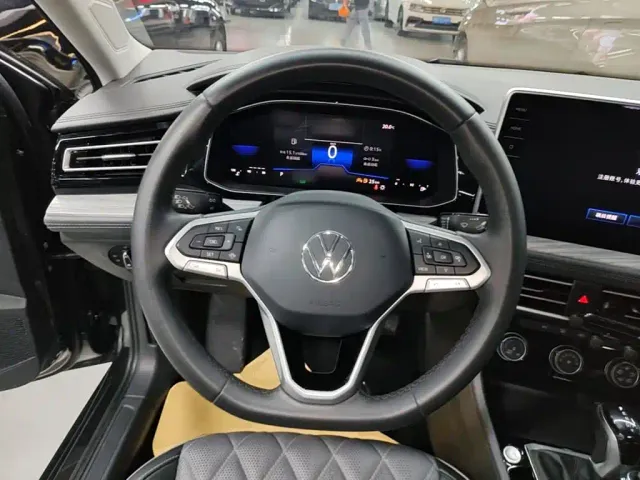 Volkswagen Sagitar — Фото автомобиля 10