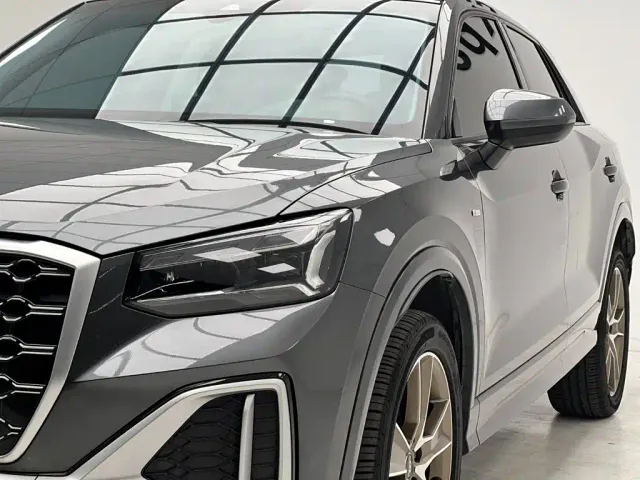 Audi Q2L — Фото автомобиля 4