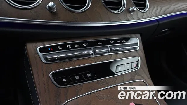 Mercedes-Benz E-Class W213 — Фото автомобиля 24