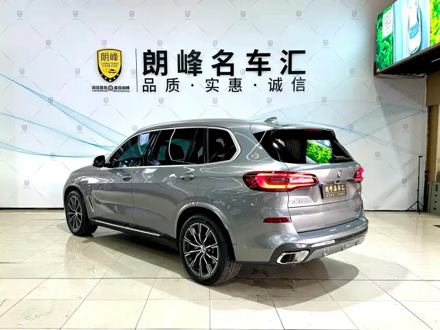 BMW X5 — Фото автомобиля 6