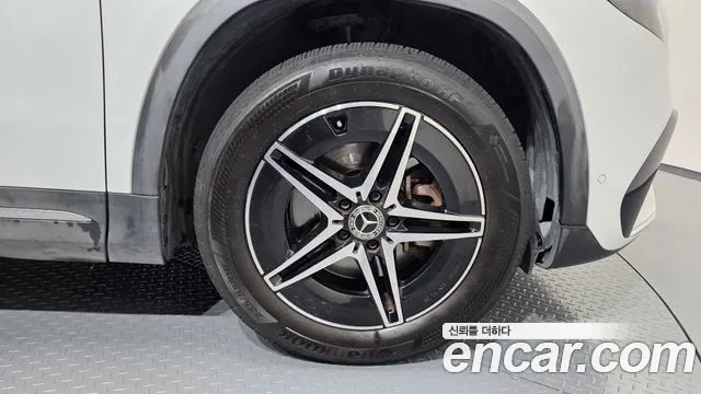 Mercedes-Benz EQA — Фото автомобиля 5
