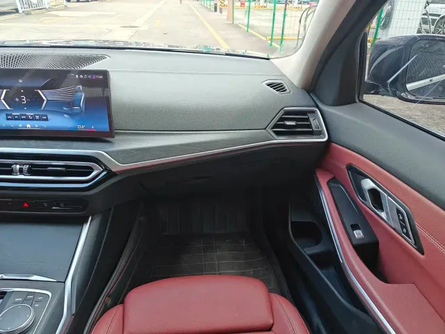 BMW 3 Series — Фото автомобиля 12