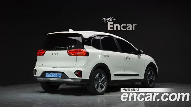 Kia Niro Niro Plus Air — Фото автомобиля 2
