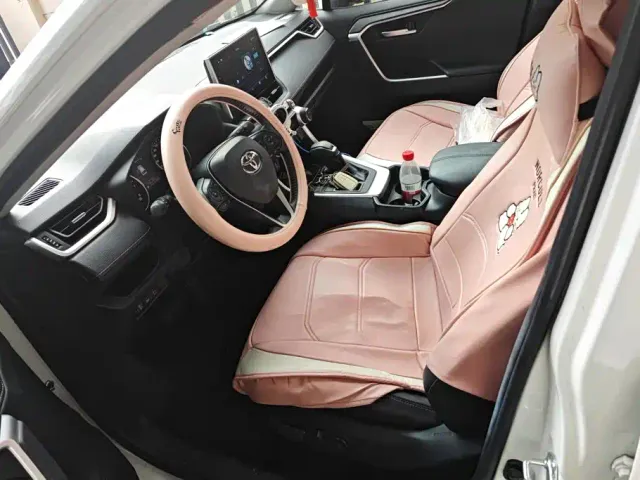 Toyota Wildlander — Фото автомобиля 9