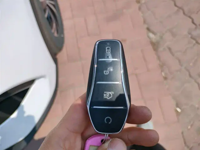 BYD Song Pro — Фото автомобиля 8