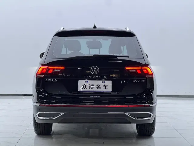Volkswagen Tiguan L — Фото автомобиля 4