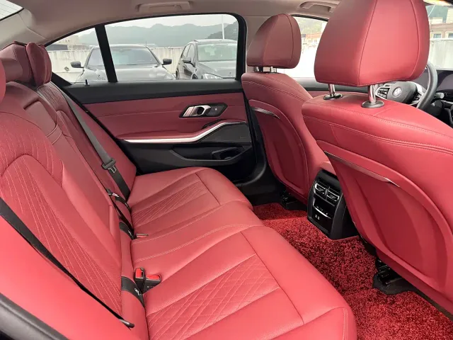 BMW 3 Series — Фото автомобиля 5