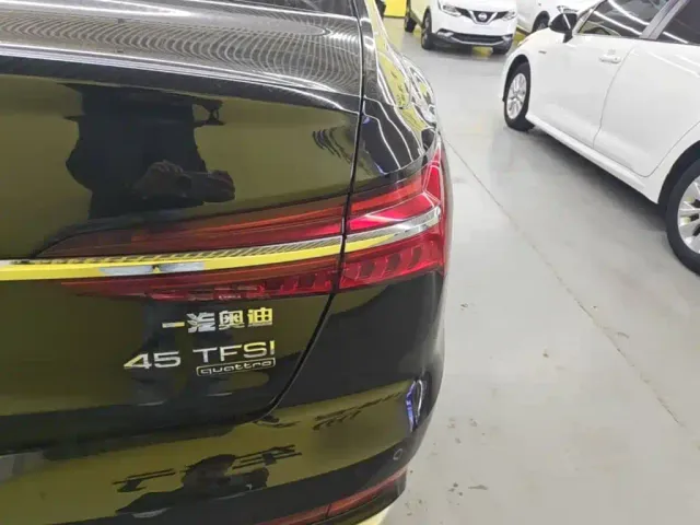 Audi A6L — Фото автомобиля 7