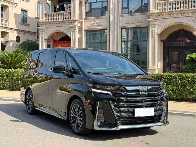 Toyota Vellfire — Фото автомобиля 3