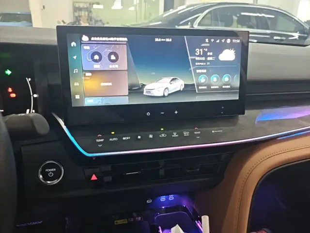 Toyota Camry 2024 Hybrid 2.0HGVP Luxury Edition — Фото автомобиля 12