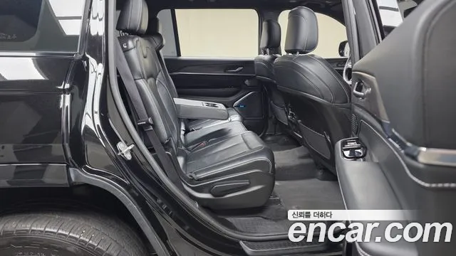Jeep Cherokee Grand Cherokee(WL) L 3.6 Overland — Фото автомобиля 12