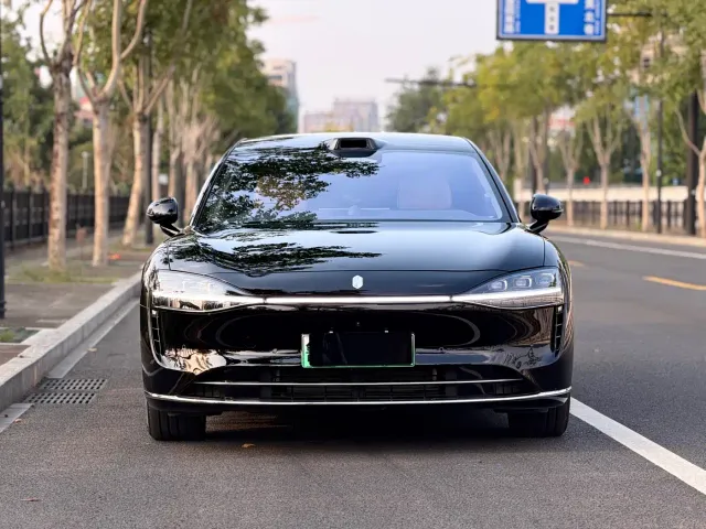 Stelato S9 — Фото автомобиля 2